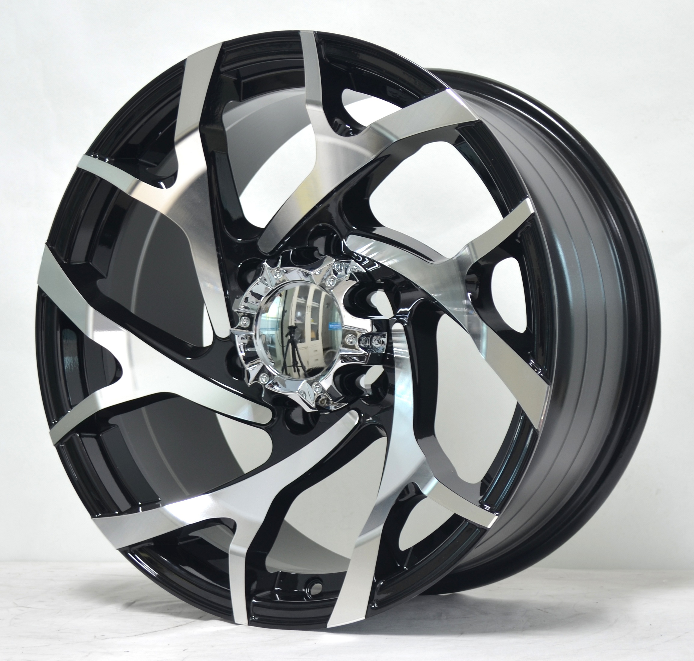 17 Inch 4X4 Alloy Wheel With Six Spokes No-1046